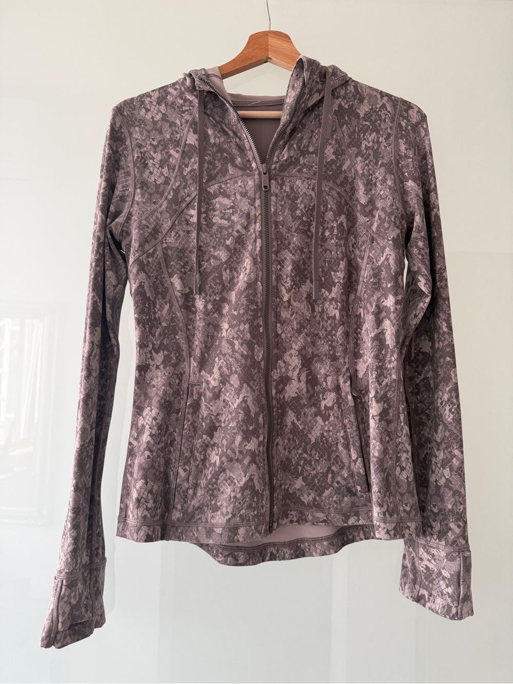 Lululemon Hooded Define Jacket Sz 8 Nulu in the Hideaway Camo Lunar Rock Multi